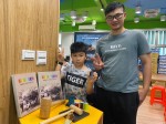 1120729社區共讀站活動-讀萬卷書行萬里路5:LINE_ALBUM_20230729社區共讀站活動（手工鞋製作）_230729_76